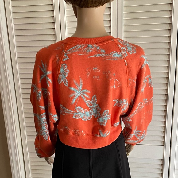 Free People Cropped Sweatshirt SZ SM NWT - Picture 2 of 5